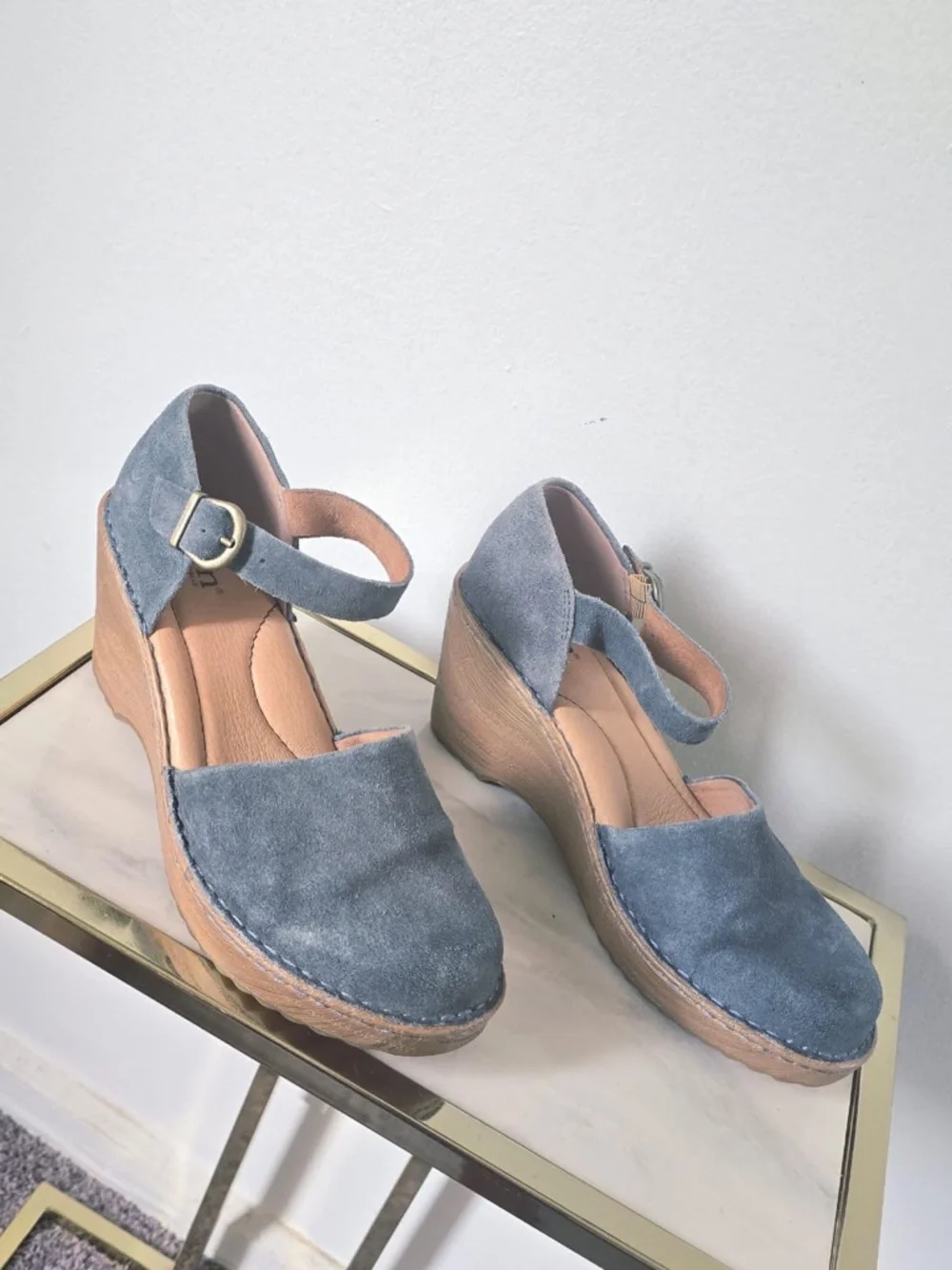 BORN Nellie Buckle Strap Distressed Suede Platform Wedge Clog Size 9M Dark Blue
